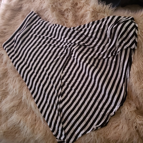 MK high-low skirt - Picture 1 of 2